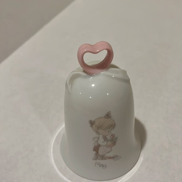 Precious Moments May Bell - Picture 4 of 4
